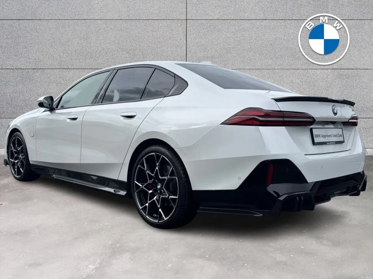 BMW 5-Series 530e M Sport Pro Saloon - Image 3