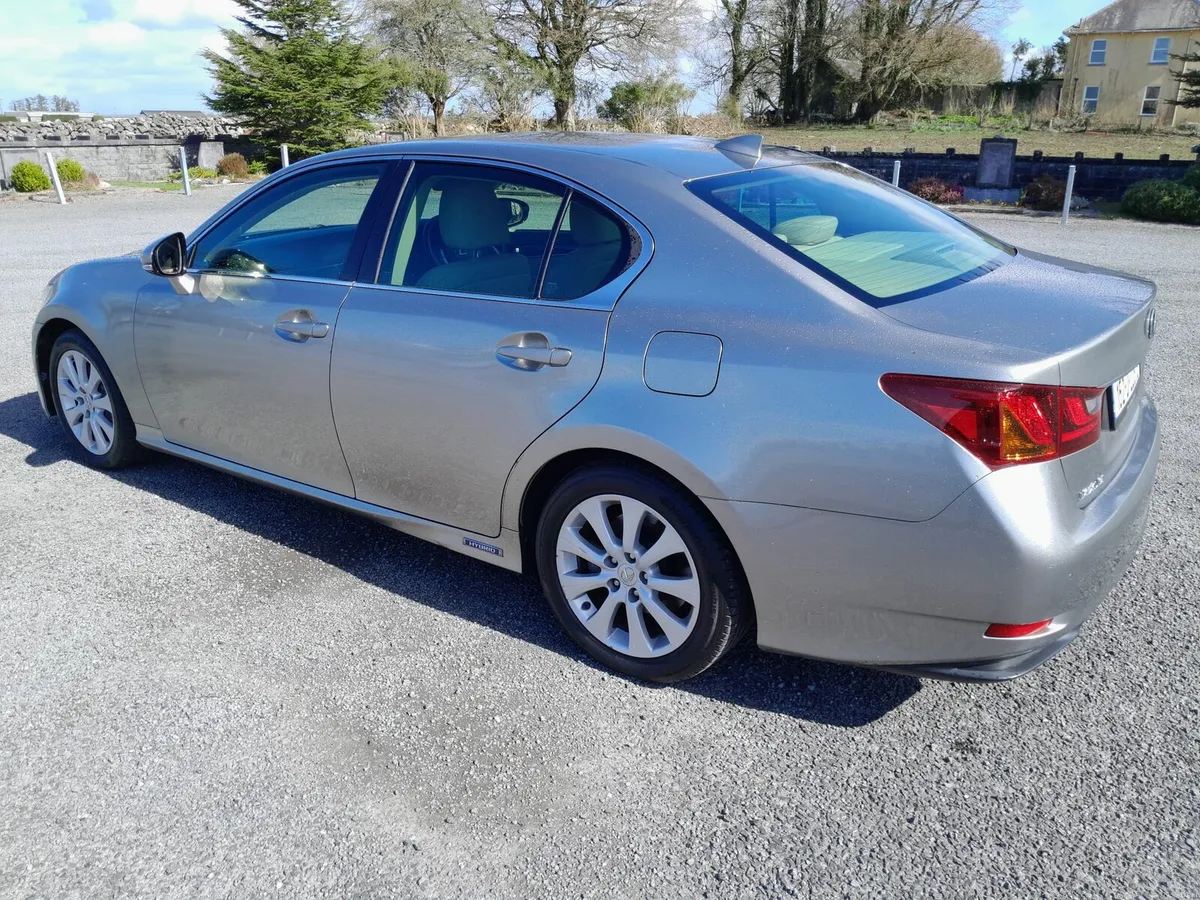 2015 Lexus Gs 300 Hybrid - Image 3