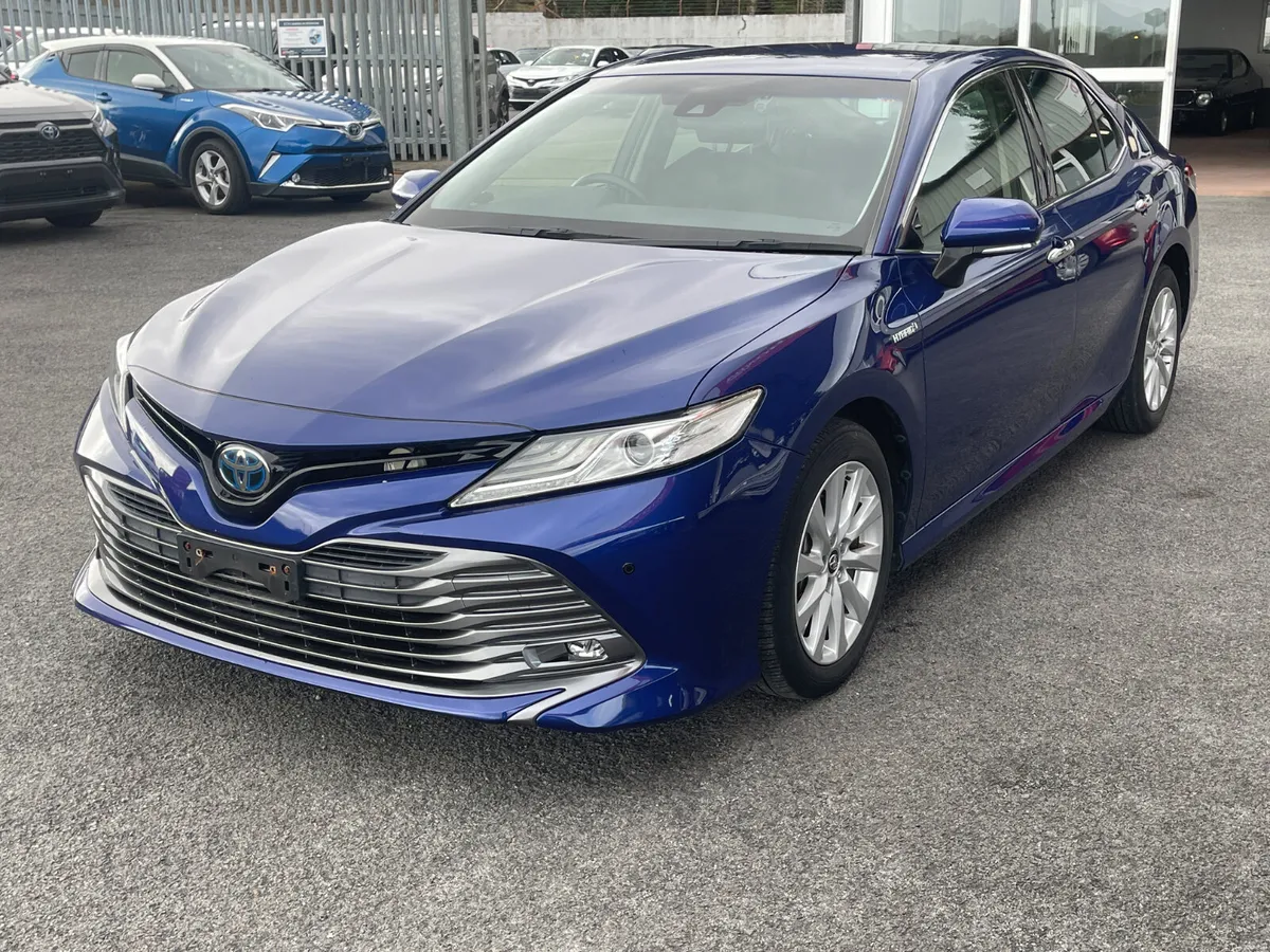 2017 Toyota Camry - Image 3
