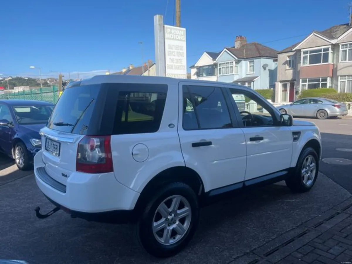 Land Rover Freelander 2.2 SD4 GS 5DR Auto - Image 3