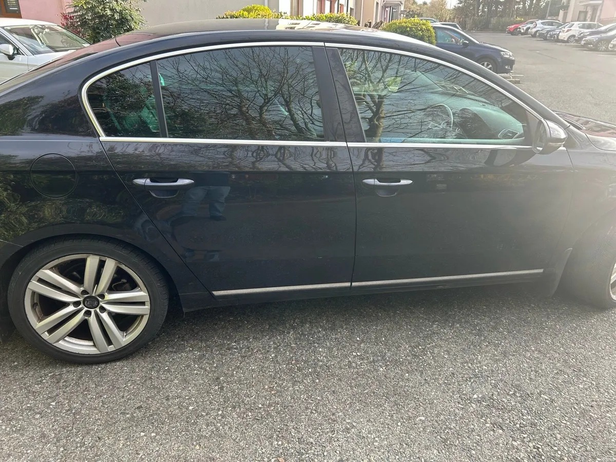 Volkswagen Passat Highline - Image 2