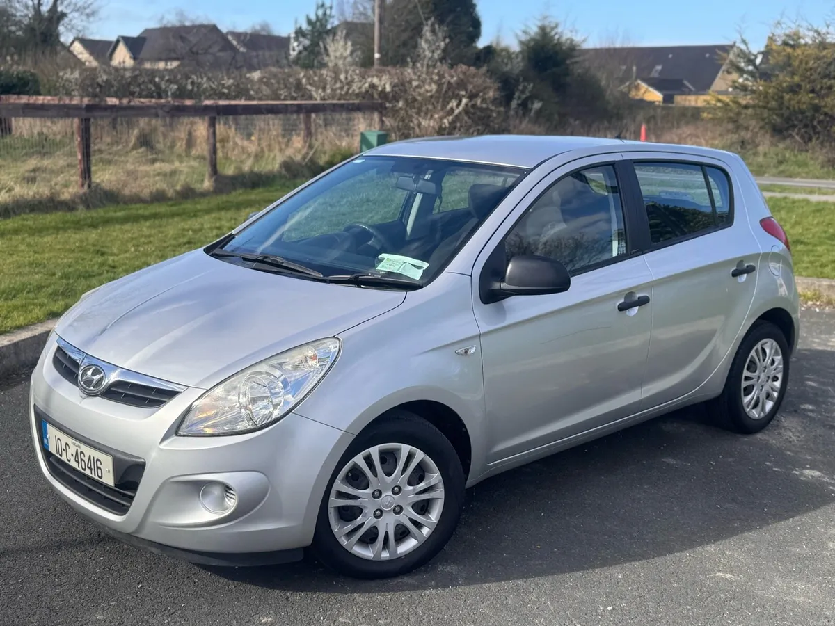 Hyundai i20 2010 1.2 petrol - Image 1