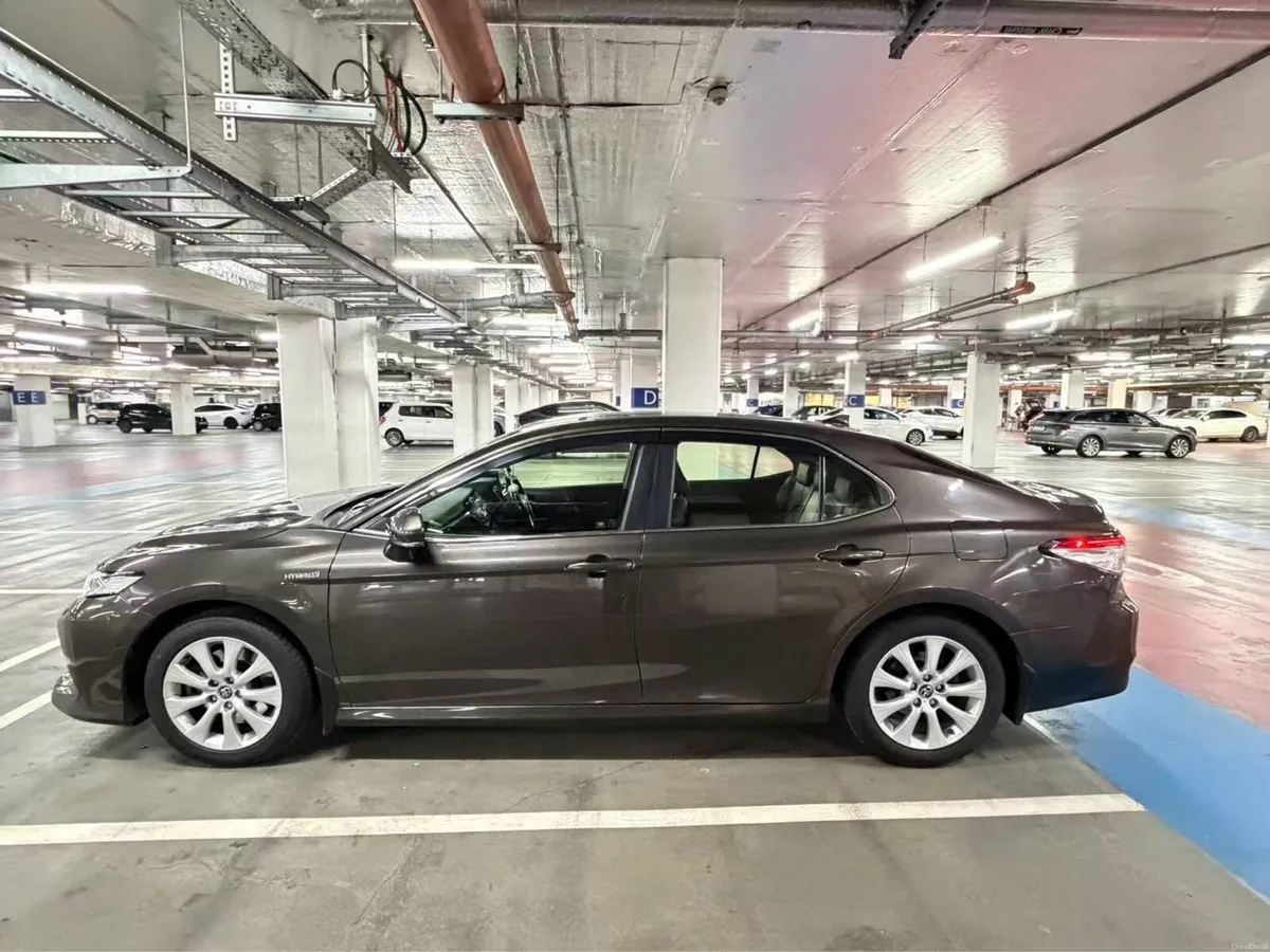 2019 Toyota Camry - Image 3