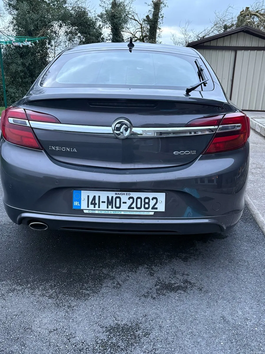 Vauxhall Insignia - Image 2