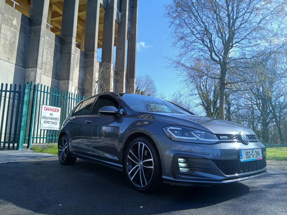 GOLF GTD AUTO EXCELLENT CONDITION - Image 1