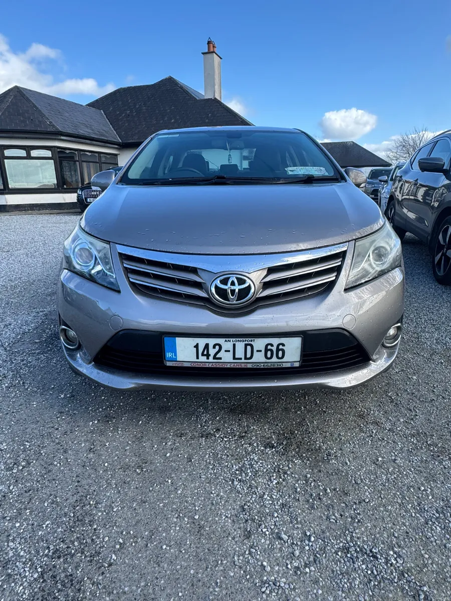 Toyota Avensis 2014 nice spec diesel - Image 2