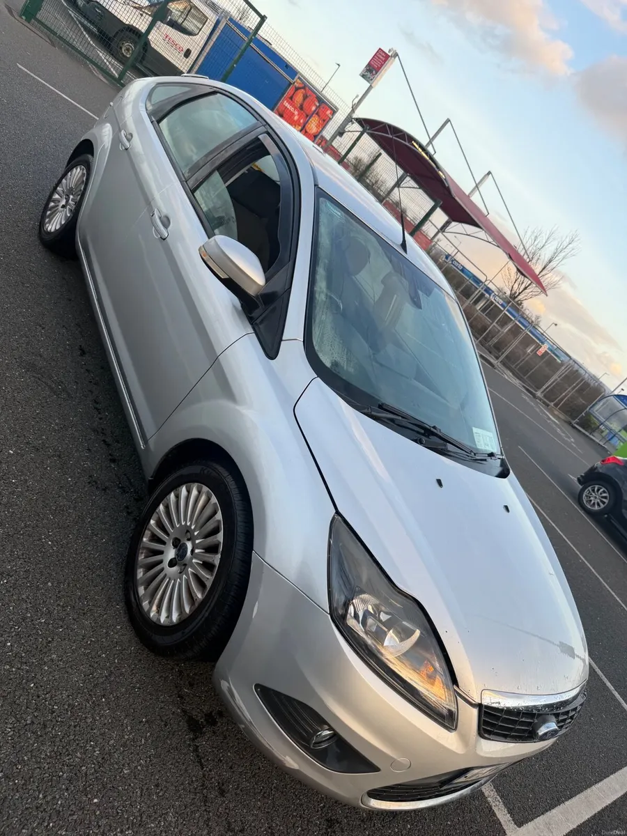 Ford Focus 2011 - Image 3