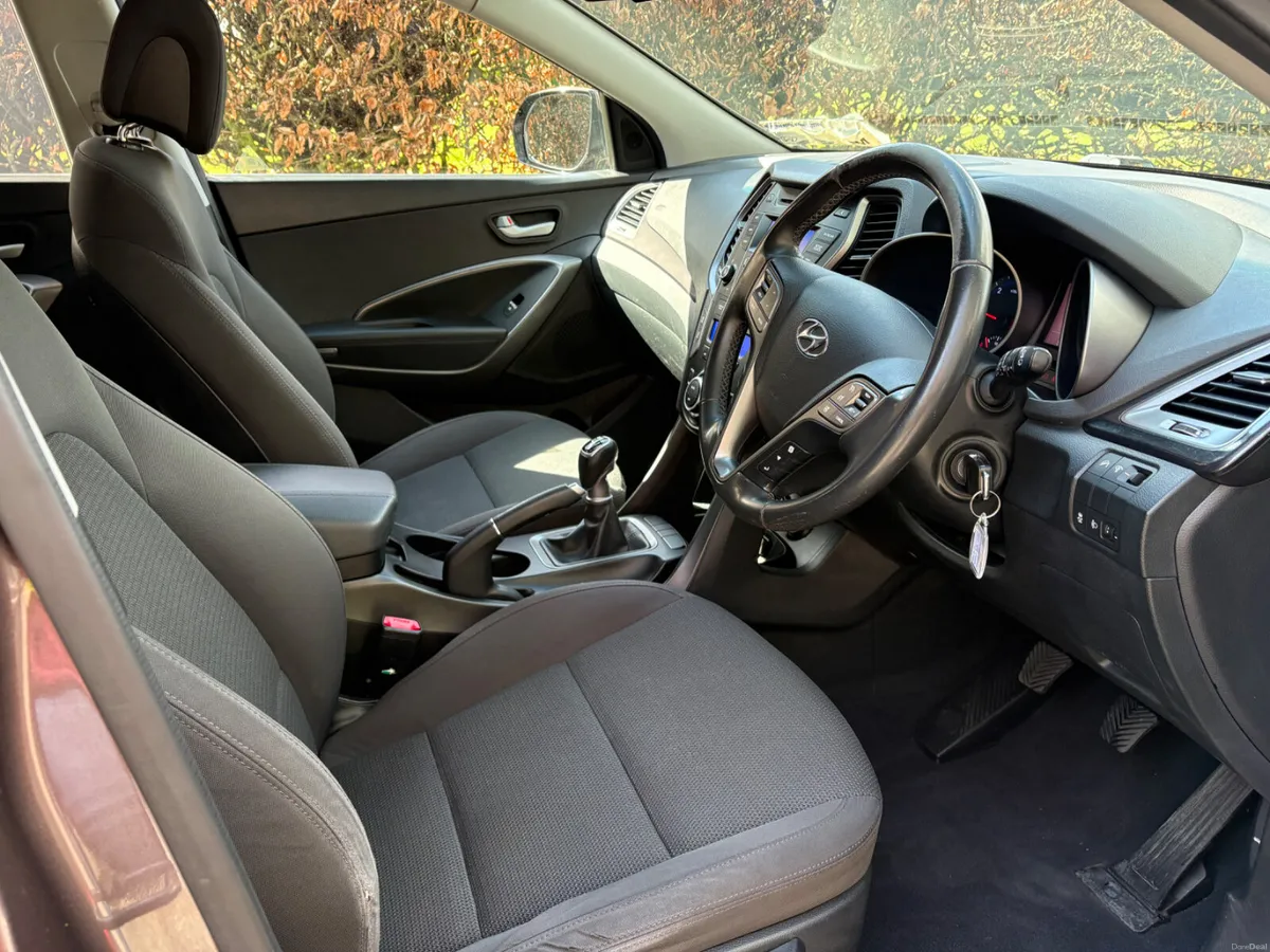 Hyundai Santa Fe 2015 - Image 4