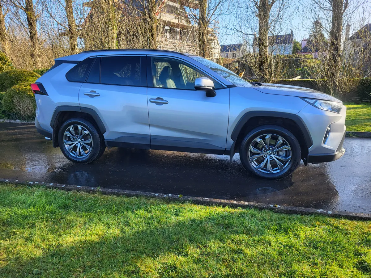 Toyota RAV4  SOL   HYBRID AUTOMATIC - Image 2