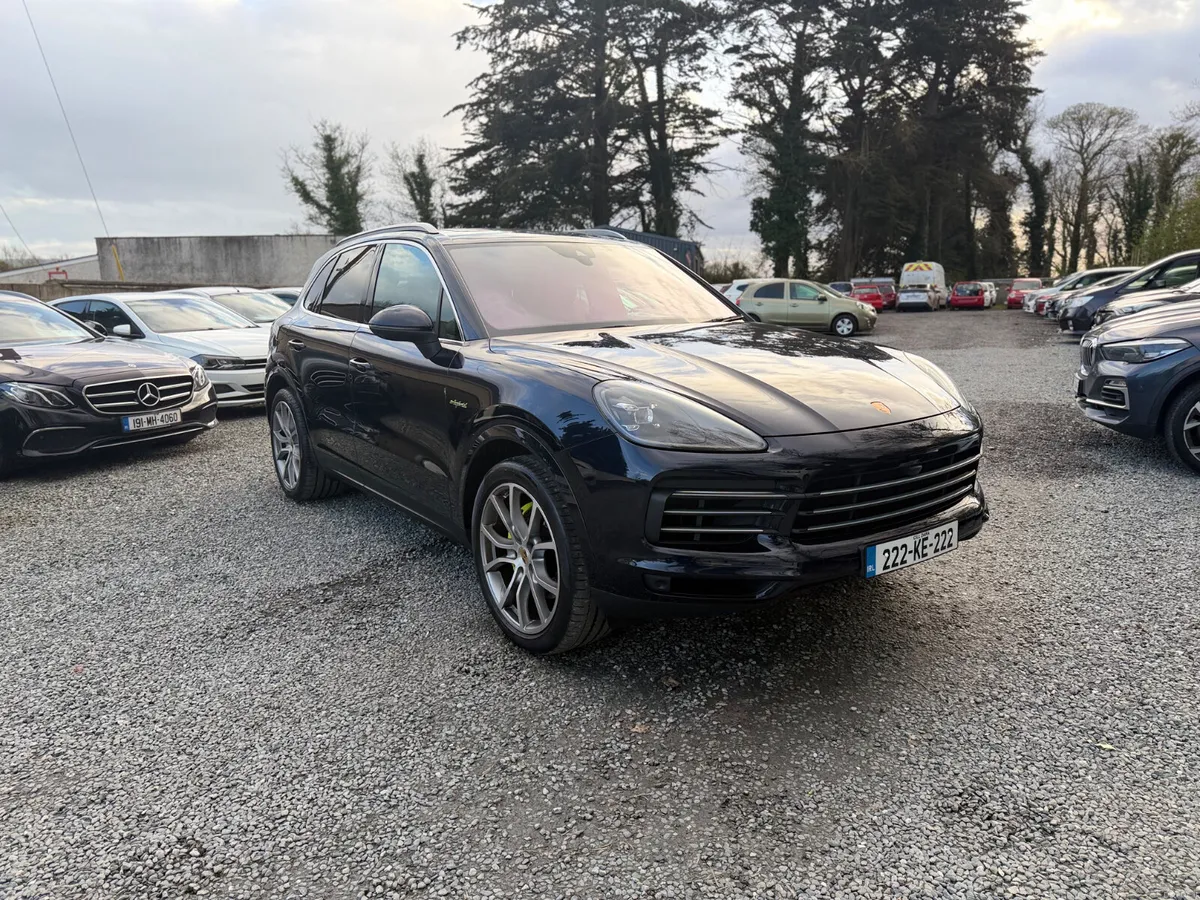 Porsche Cayenne 2022 - Image 1