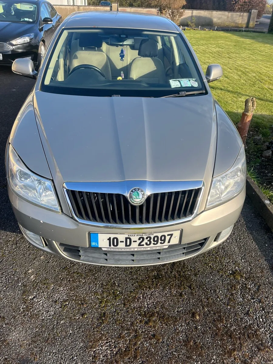 2010 Skoda Octavia 1.6 Diesel - Image 1