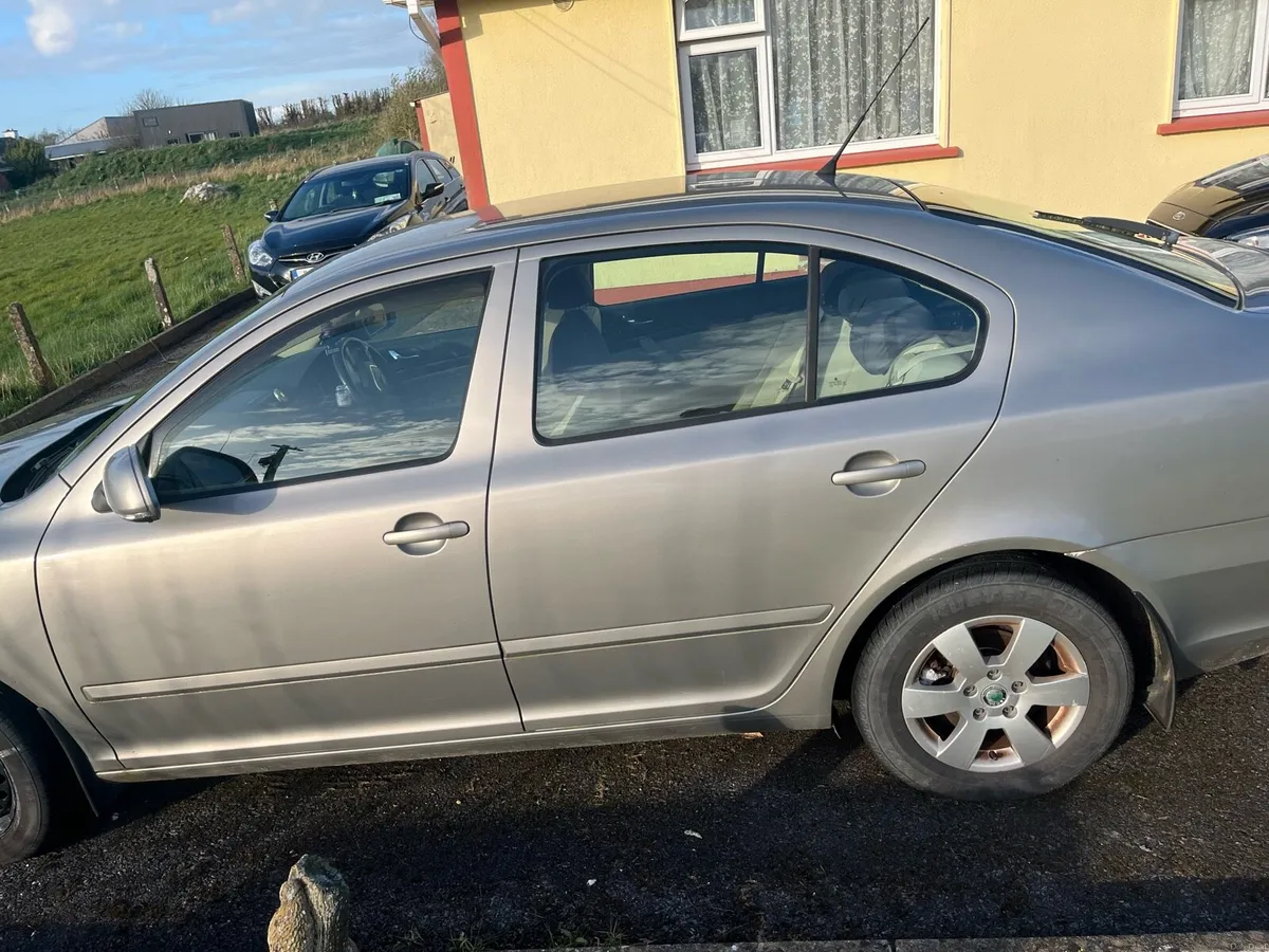 2010 Skoda Octavia 1.6 Diesel - Image 4