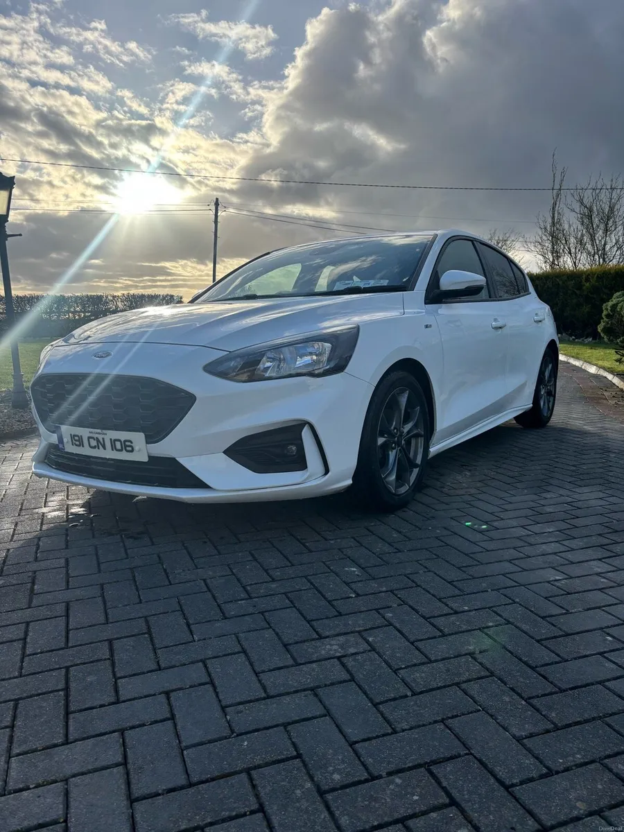 2019 Ford Focus ST Line - Image 1