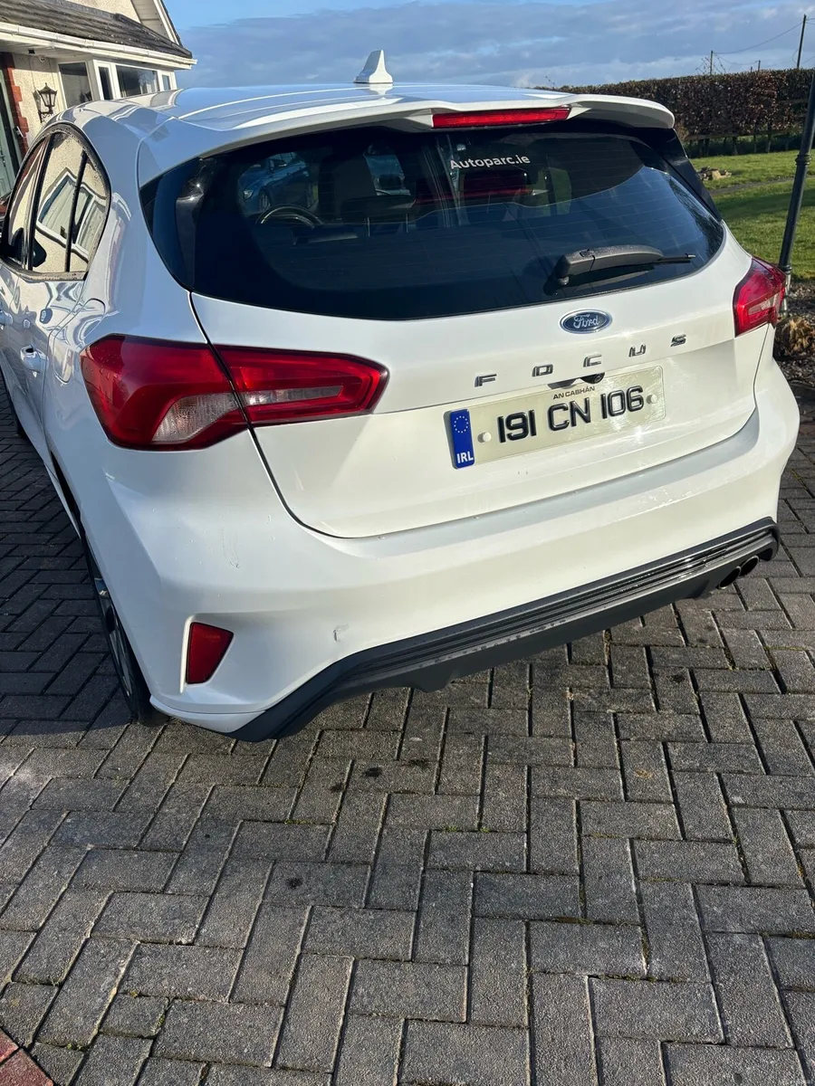 2019 Ford Focus ST Line - Image 3