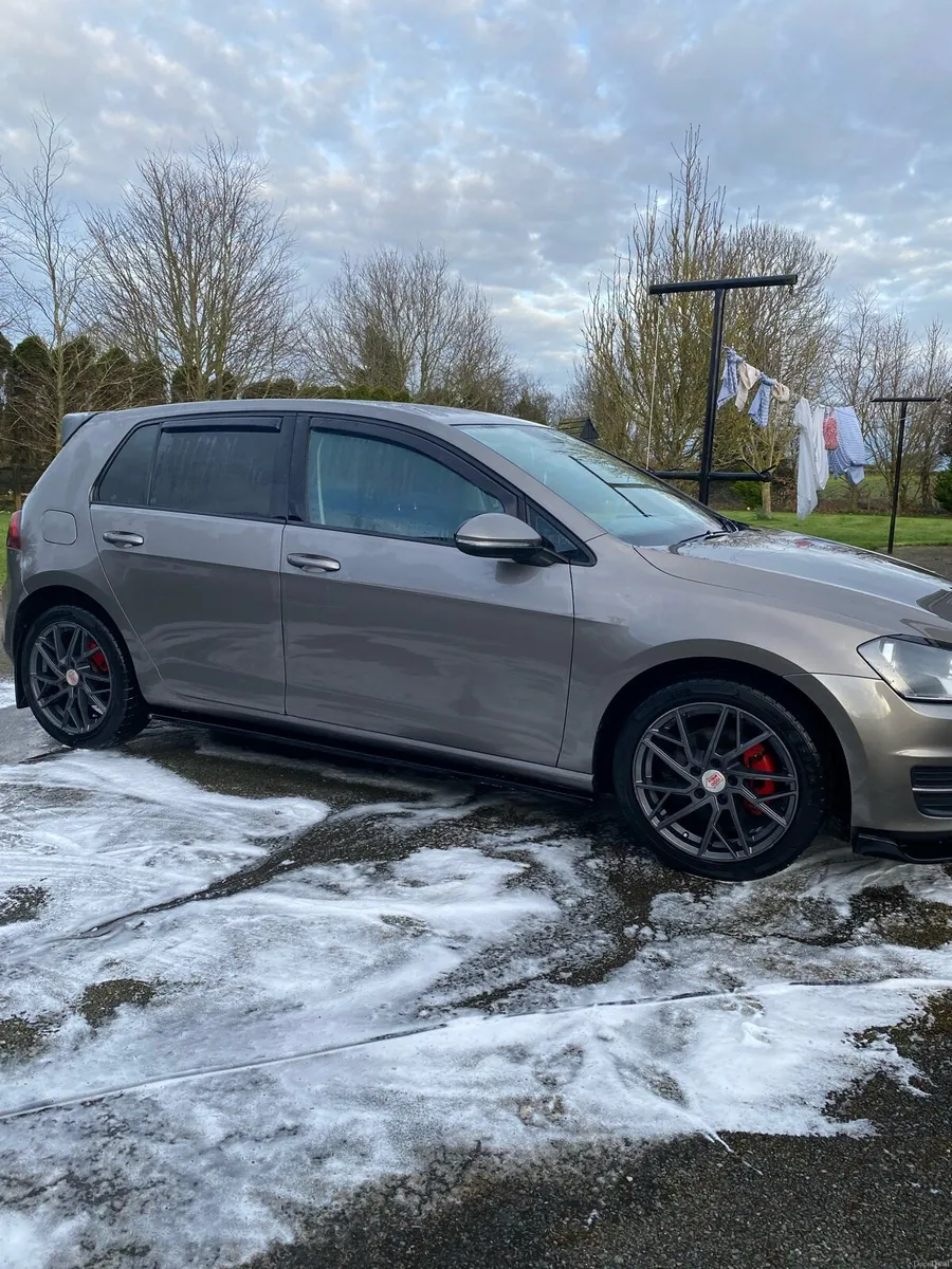 Volkswagen 2013 Golf 1.6 TDI - Image 2