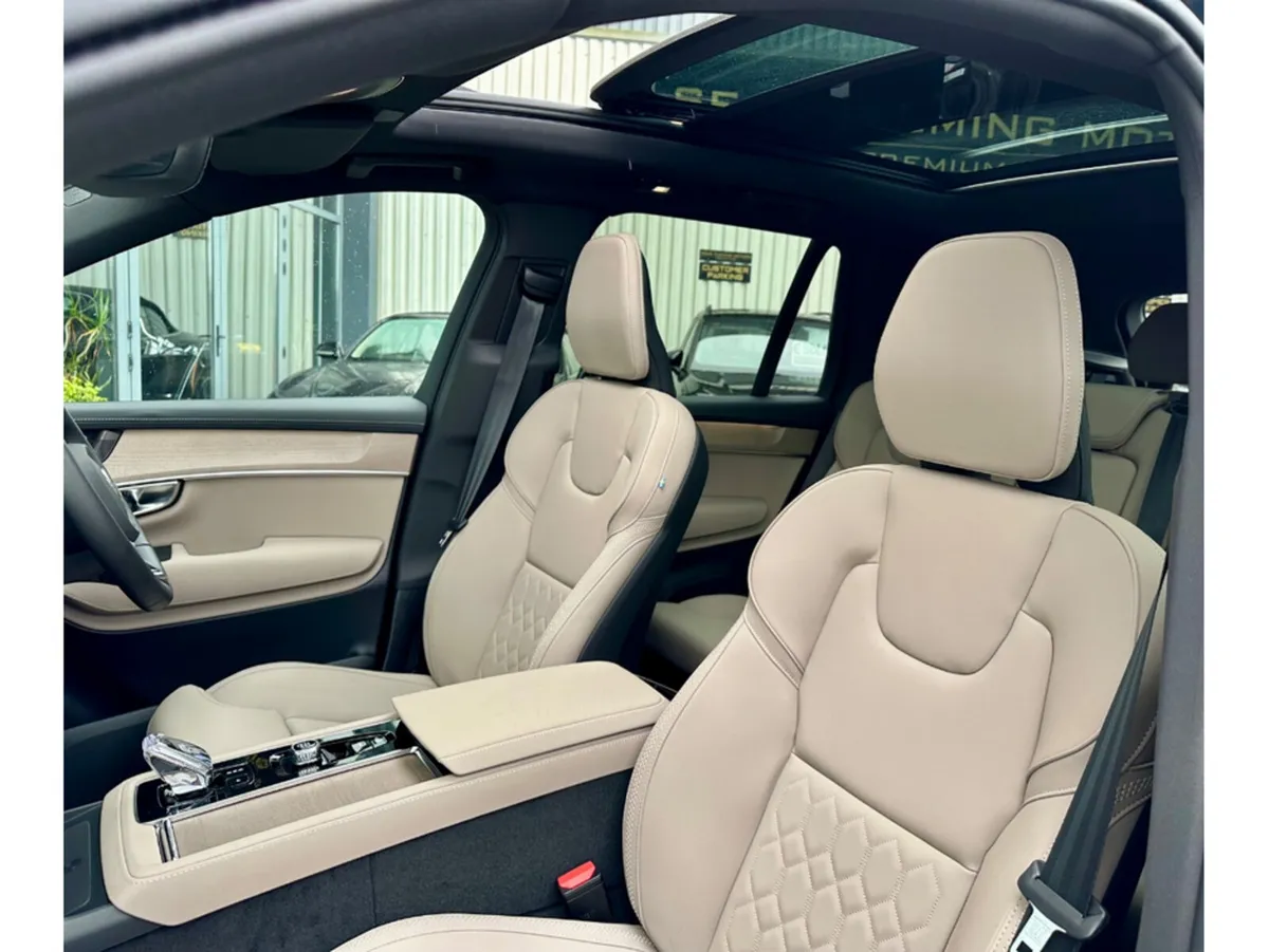 Volvo XC90 + T8 PHEV AWD AUTO PLUS - Image 4