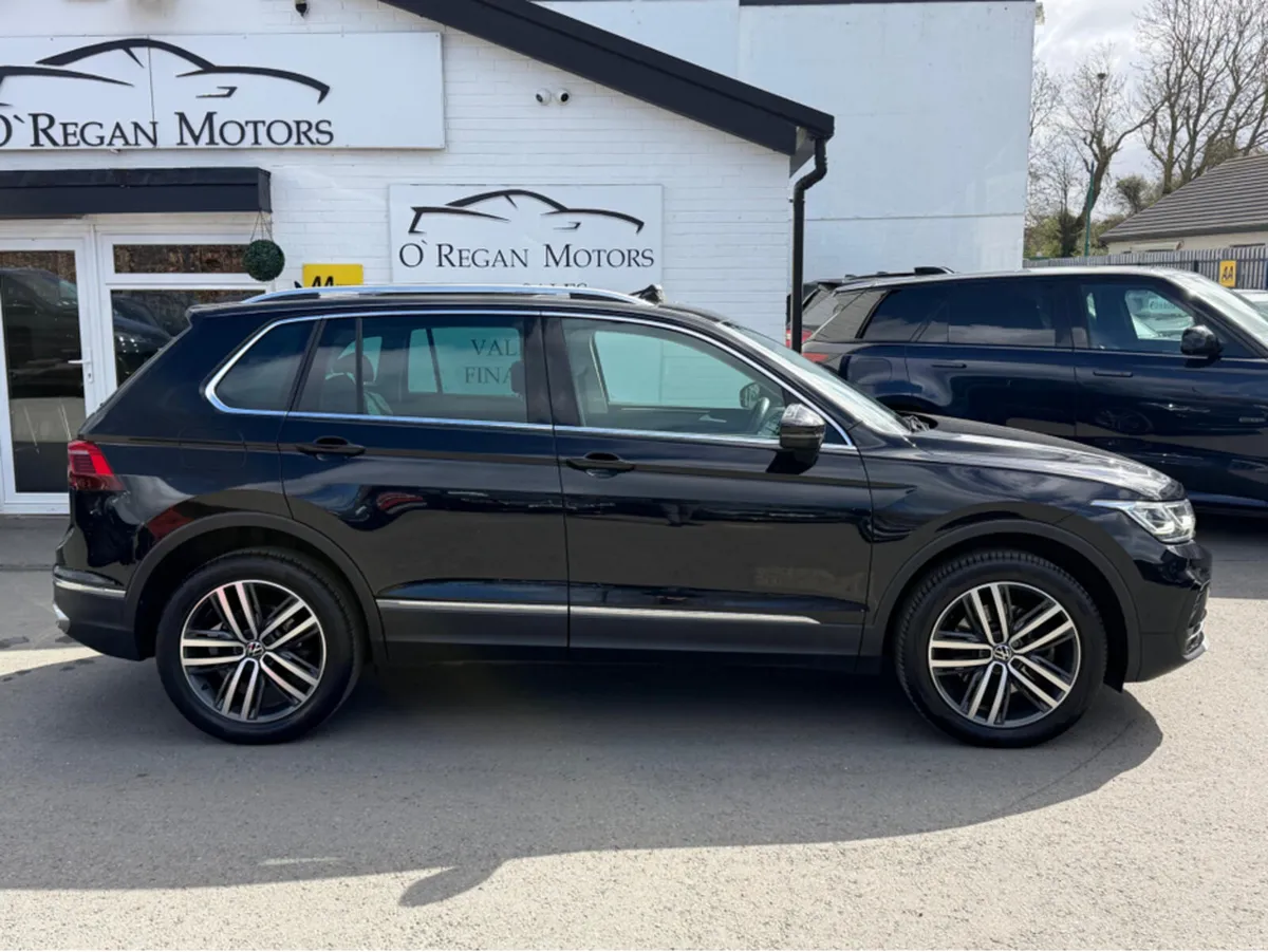 Volkswagen Tiguan (222) 1.4 PHEV ELEGANCE 242 BHP - Image 2