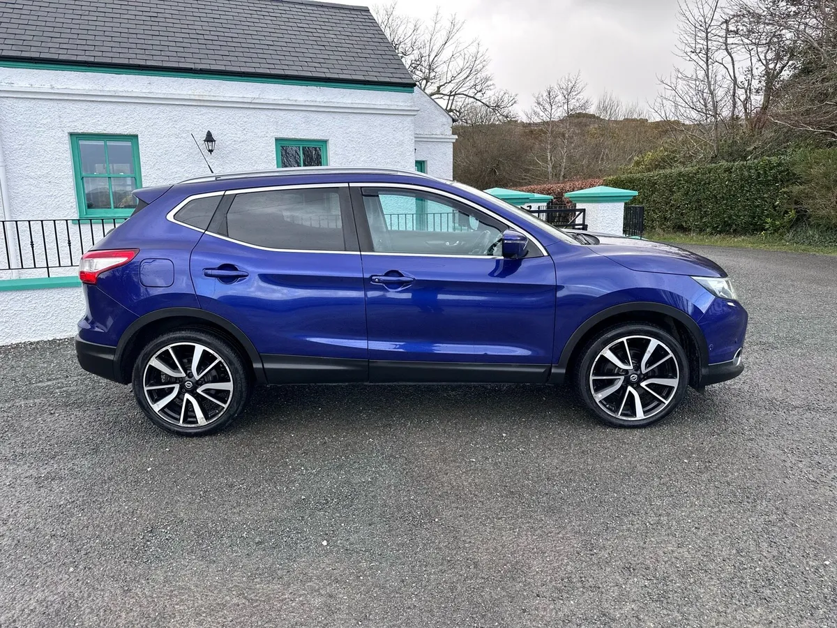 2015 Nissan Qashqai 1.6 DCI Tekna - Image 2