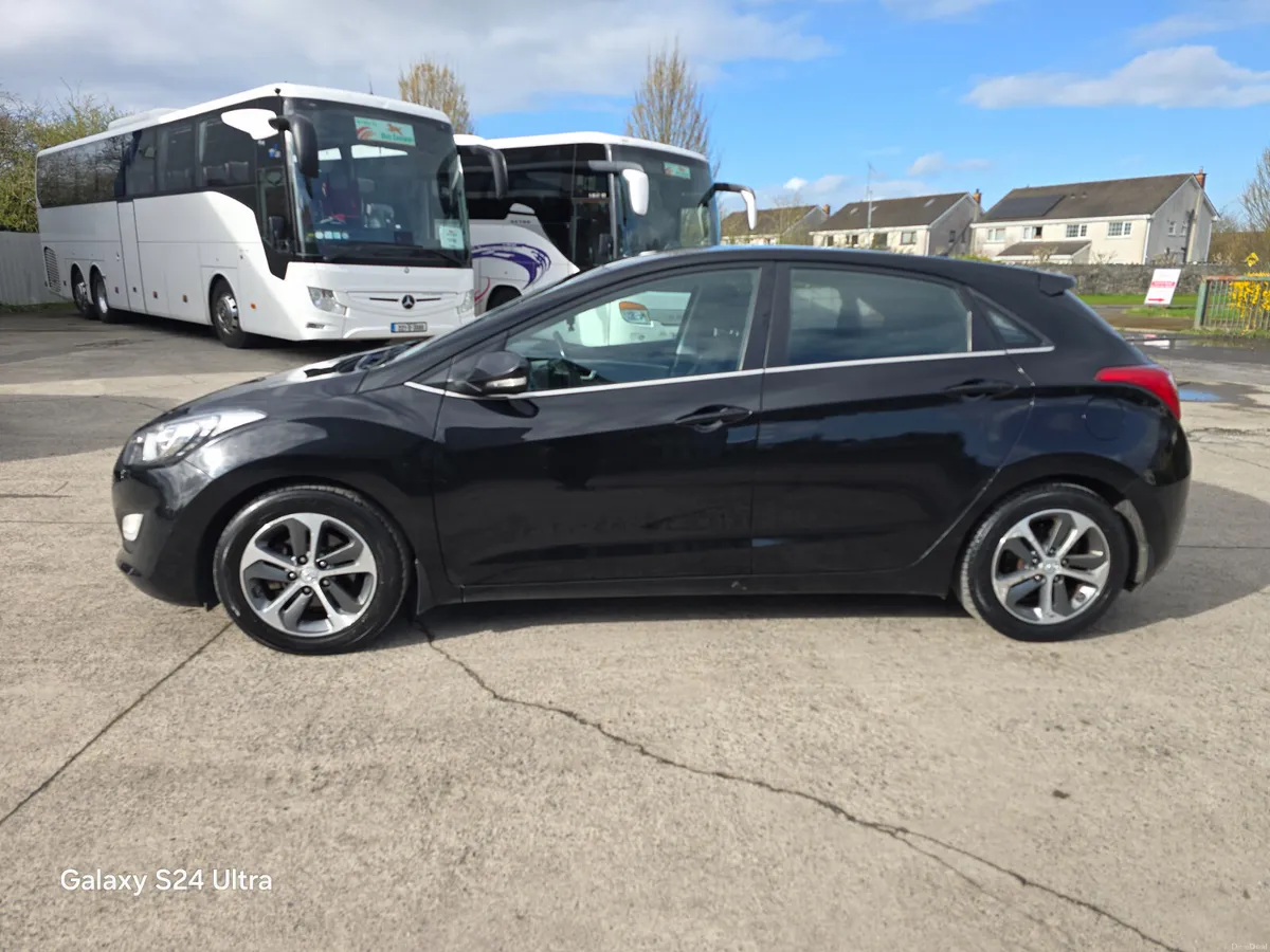 Hyundai i30  1.4 Petrol Deluxe - Image 4