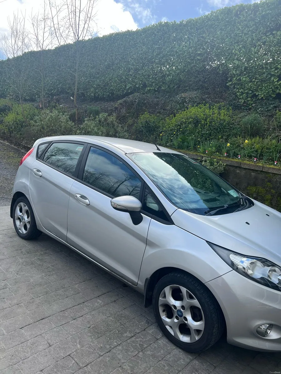Ford fiesta - Image 2