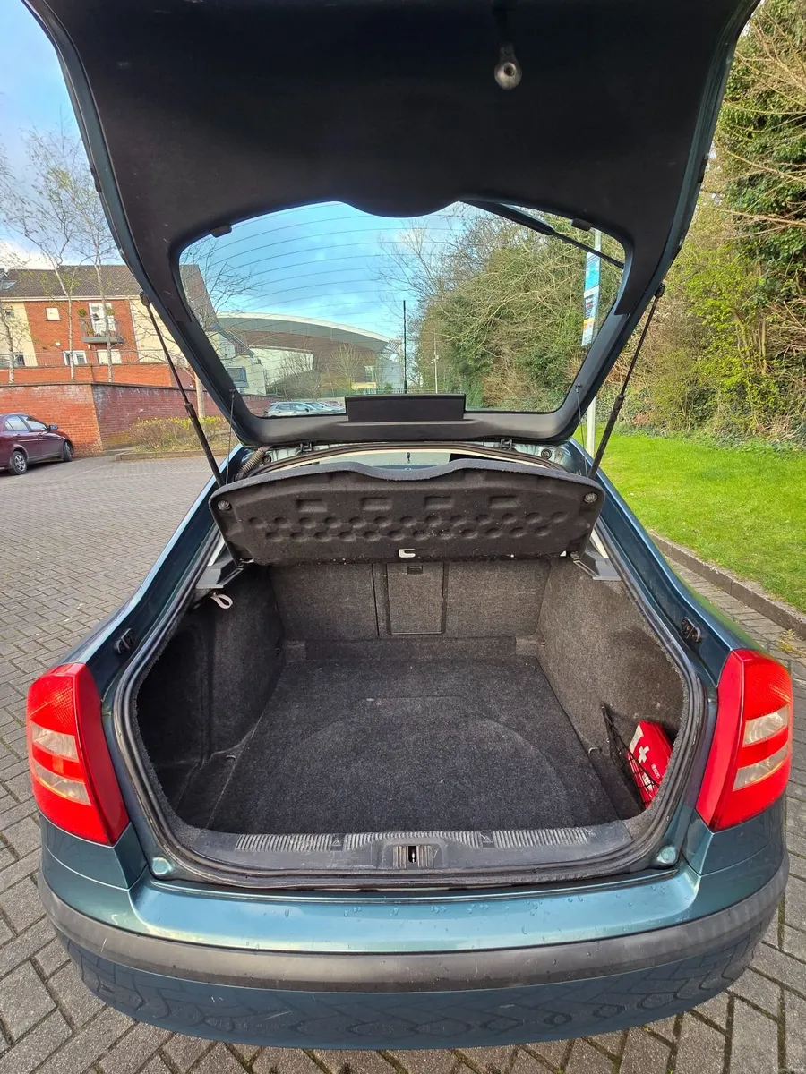 Skoda Octavia 2007 NCT Dec26 Tax April26 - Image 3