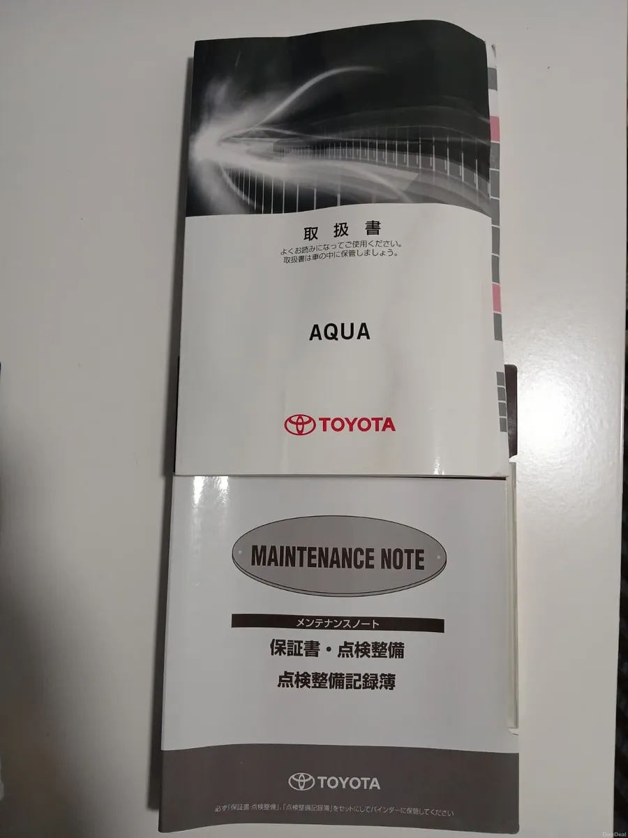 TOYOTA AQUA 2016 AUTO HYBRID LOW MILEAGE 88K - Image 2