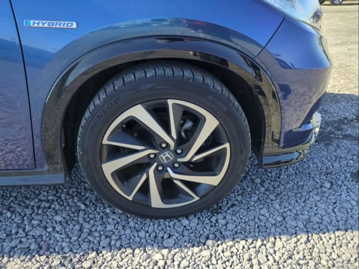 Honda Vezel 162 Hybrid RS HondaSensing - Image 3