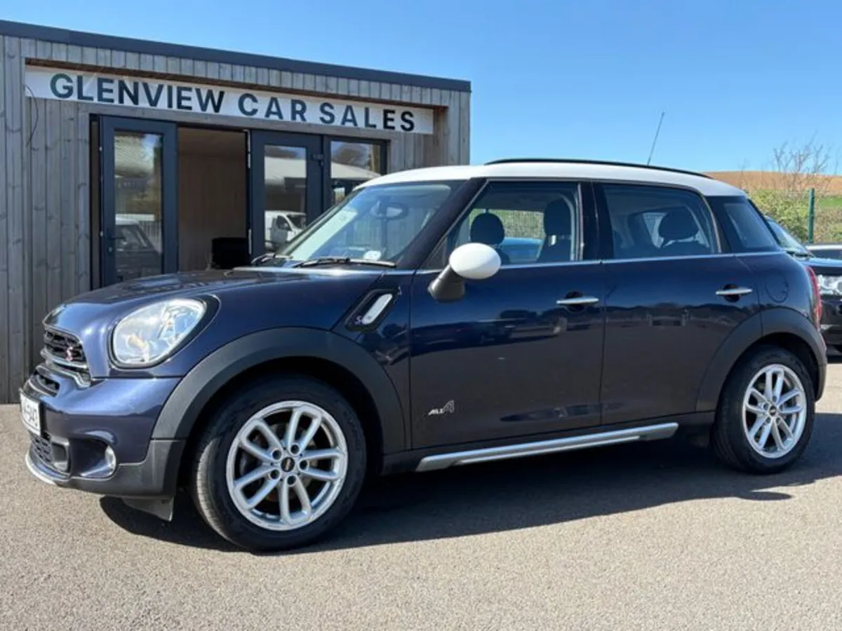 Mini Cooper ALL4 SD Countryman - TINY KMS - Image 3