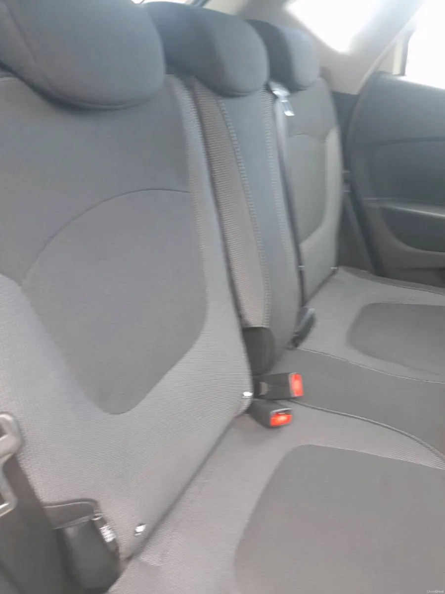 Renault captur 1.0             2015 - Image 4