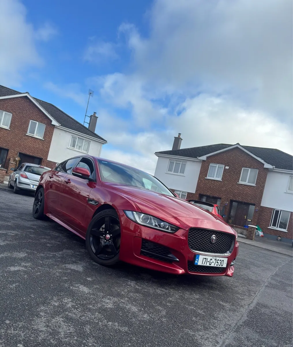 Jaguar Xe R-Sport - Image 1