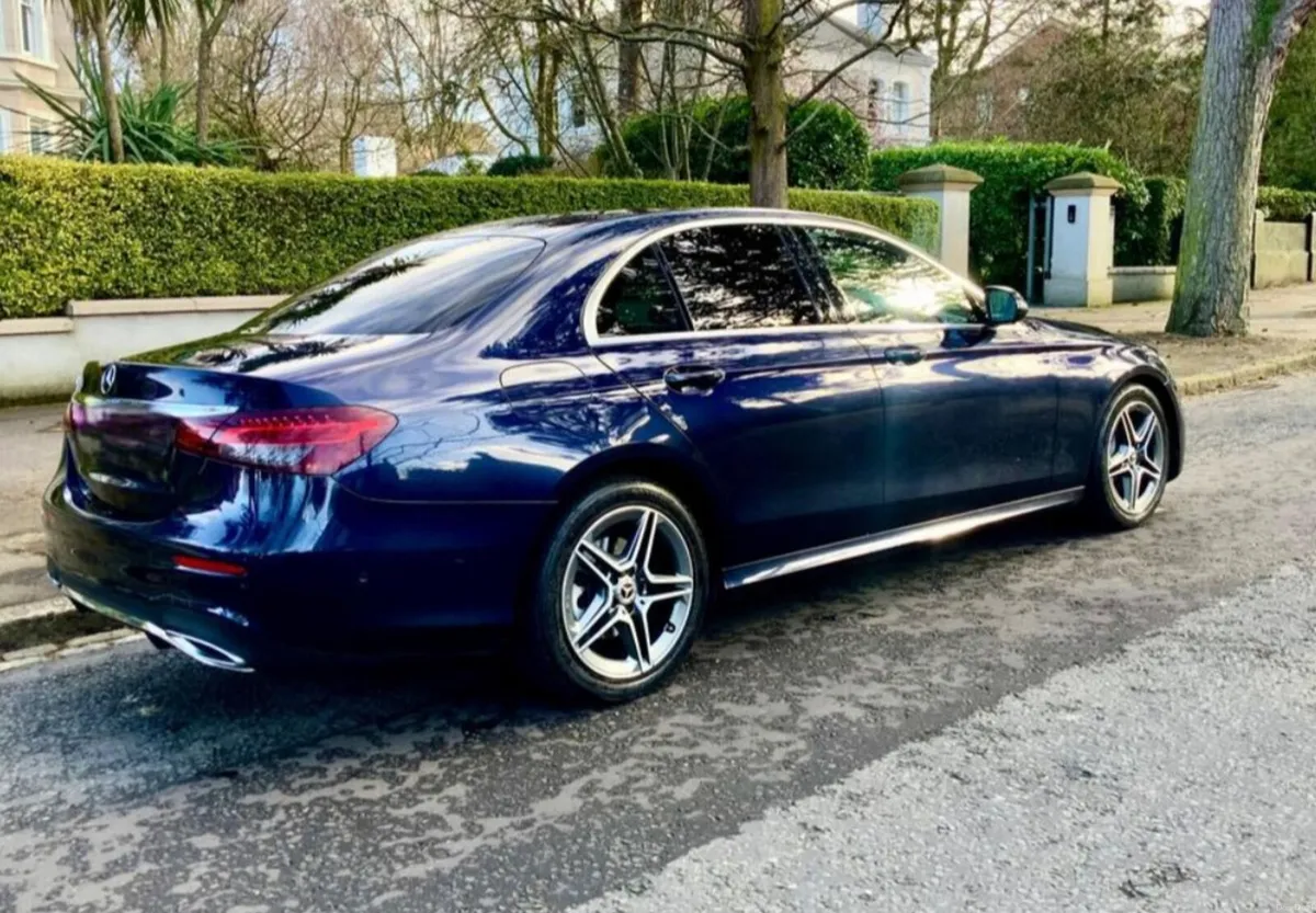 Mercedes-Benz E-Class 2022 - Image 1