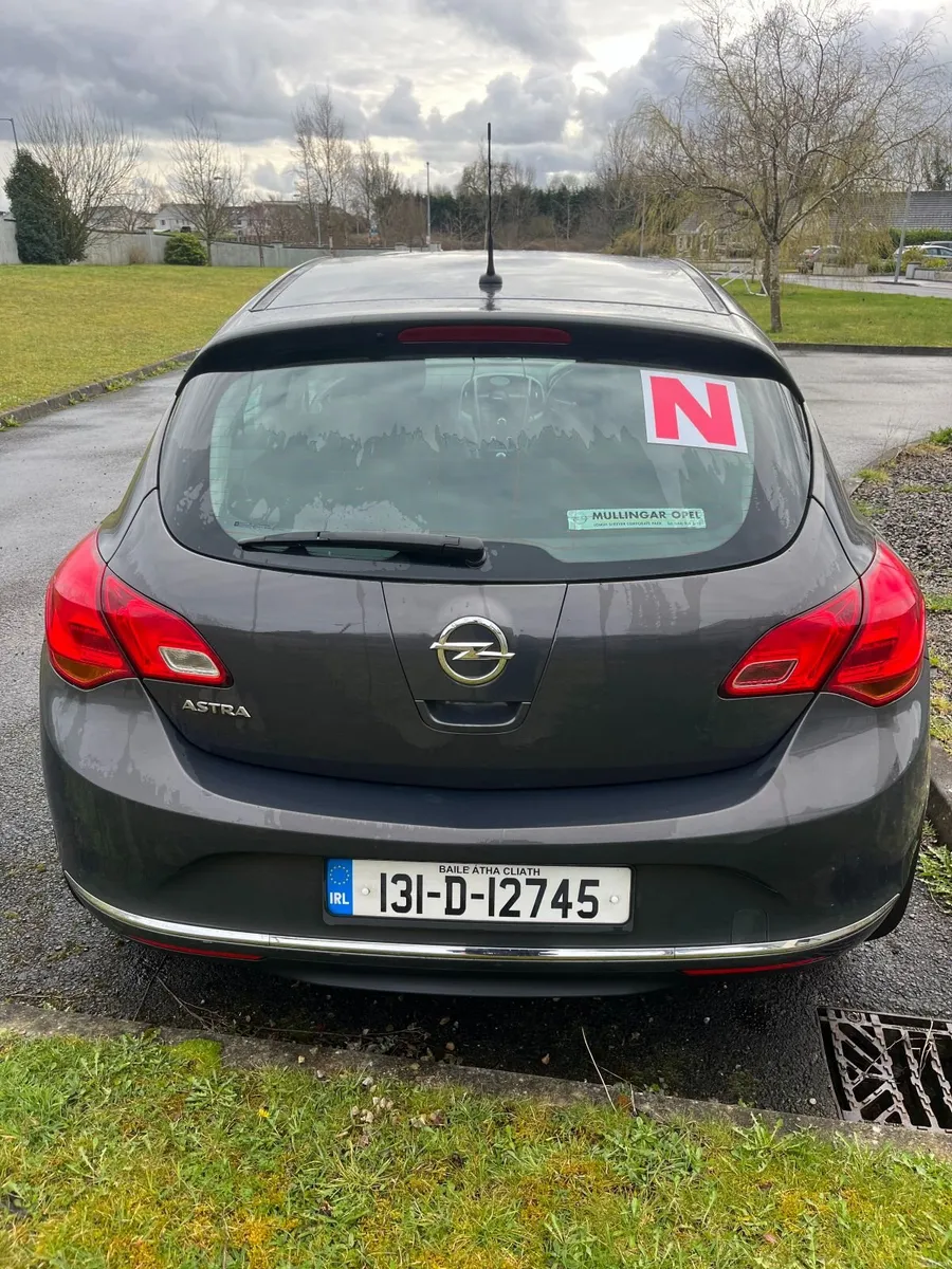 Opel Astra J 2013 - Image 3