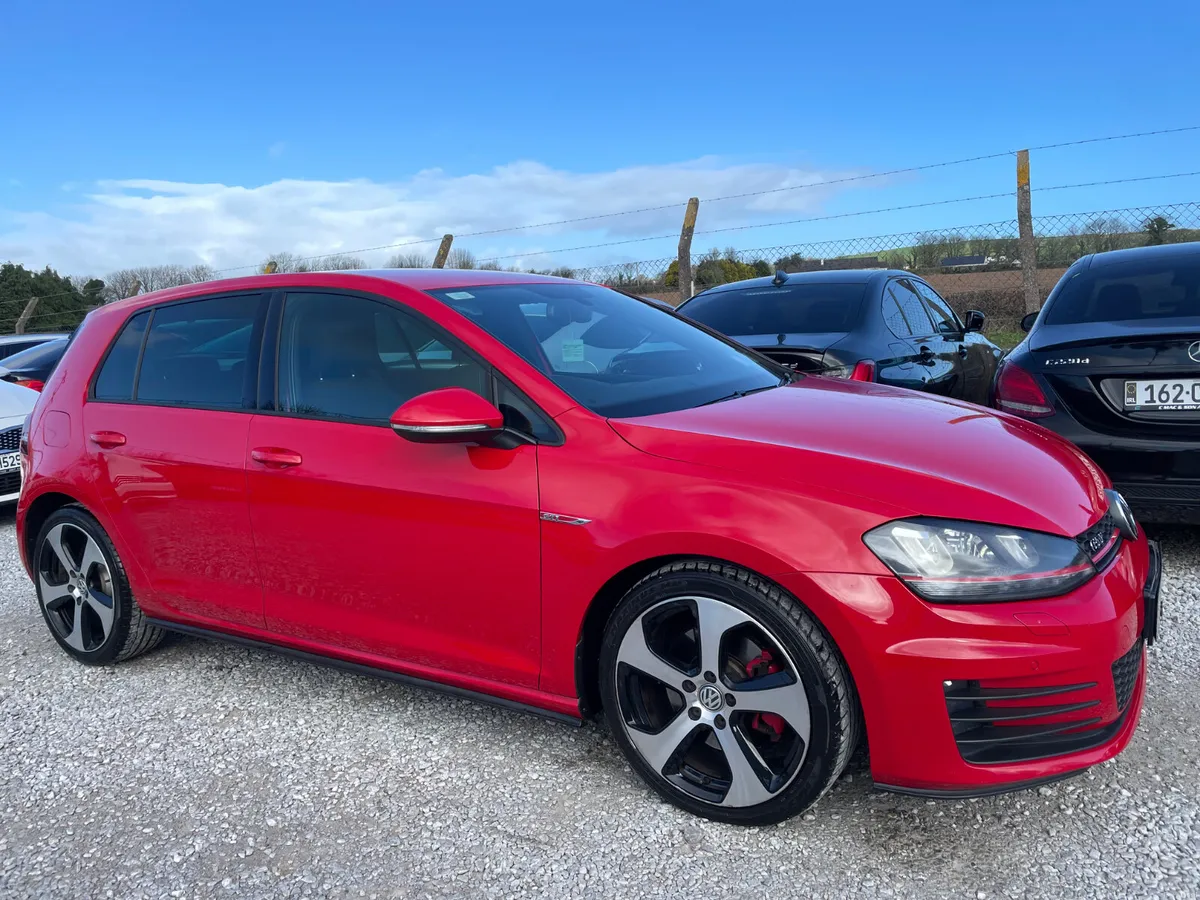 Volkswagen Golf GTI - Image 2