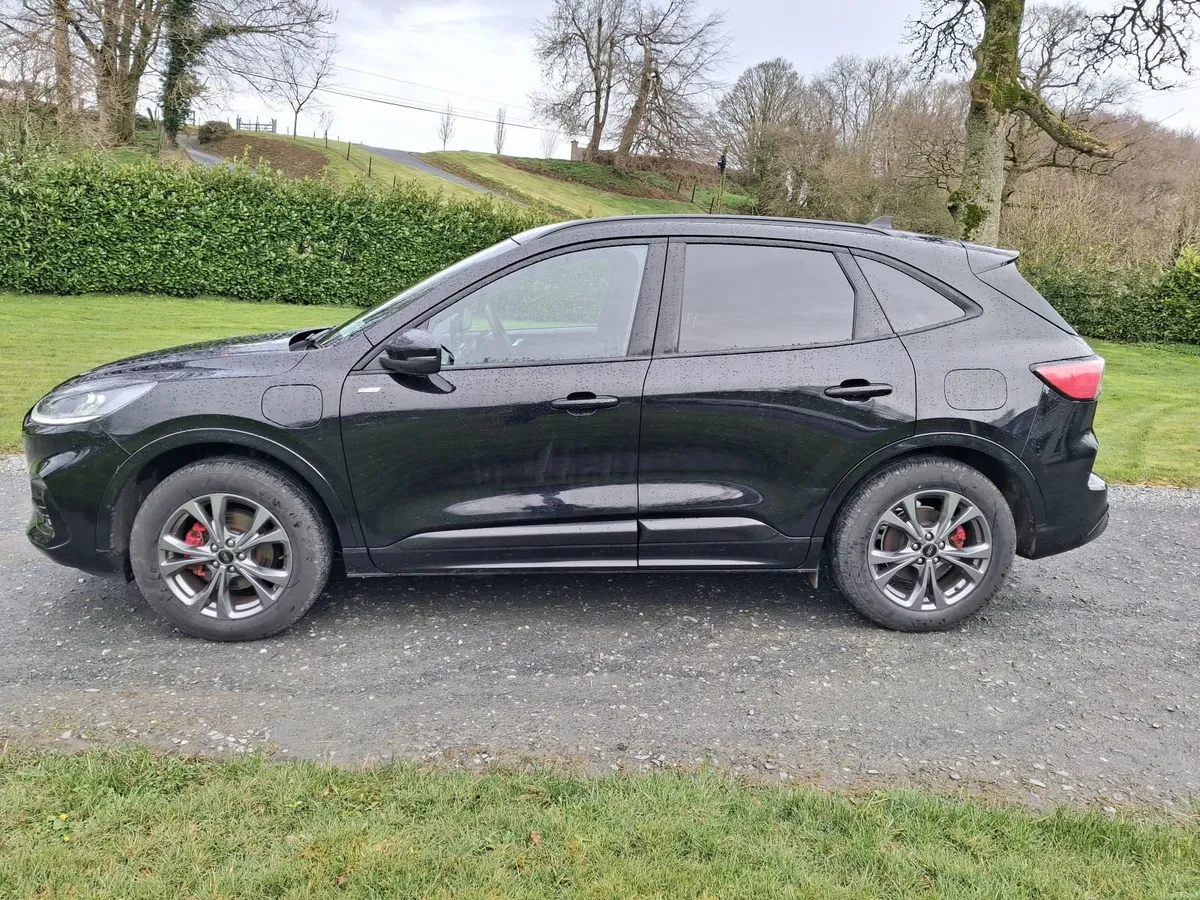 241 FORD KUGA ST-LINE 2.5 PHEV AUTOMATIC - Image 4