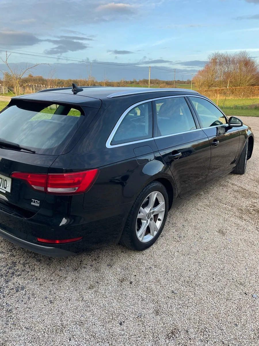 Automatic Audi A4 Avant TDI SE Ultra - Image 6