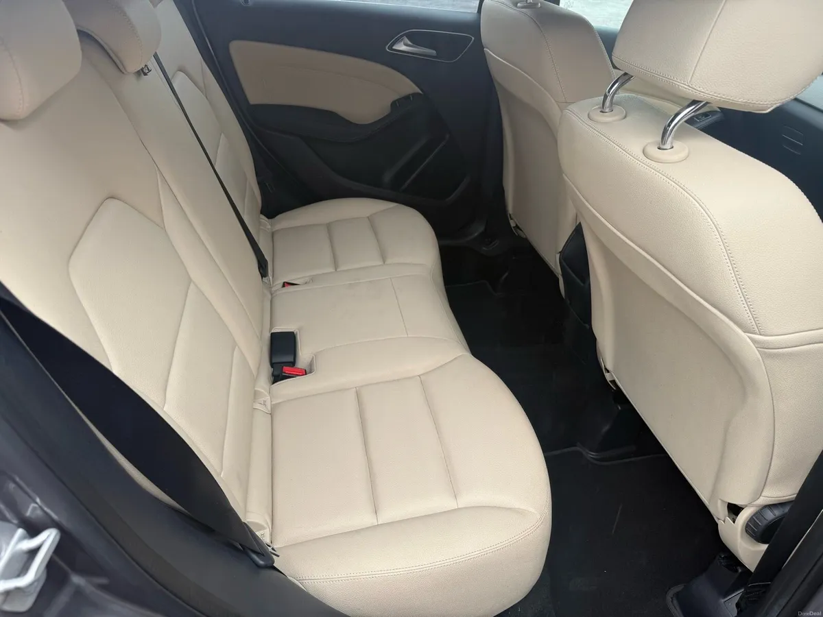 2017 mercedes B - Image 2