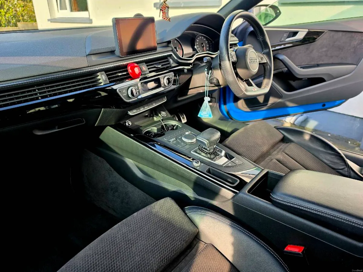 Audi A5 coupe 40 TDI Black Edition Auto - Image 3