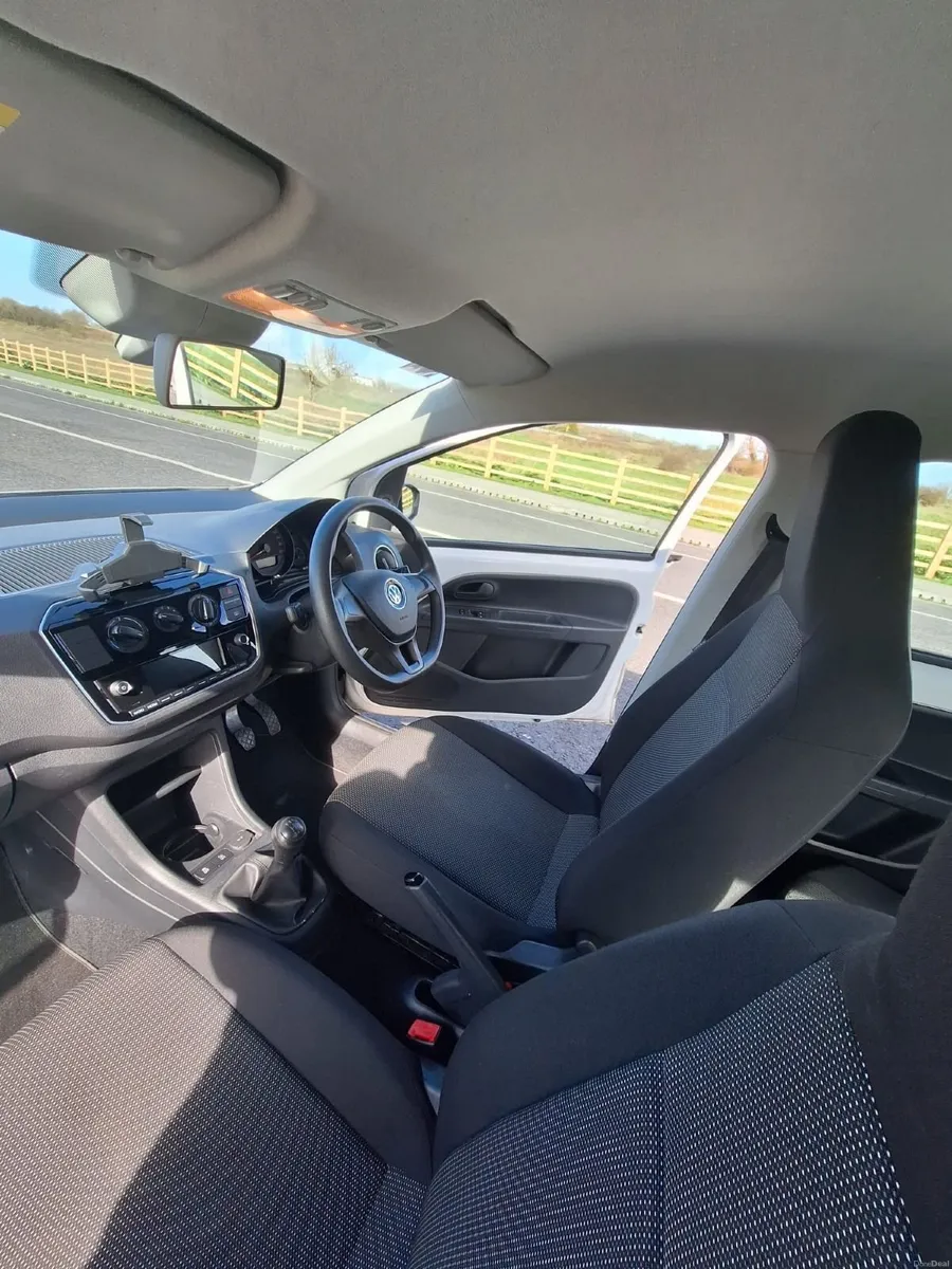 Volkswagen up! 2017 - Image 4