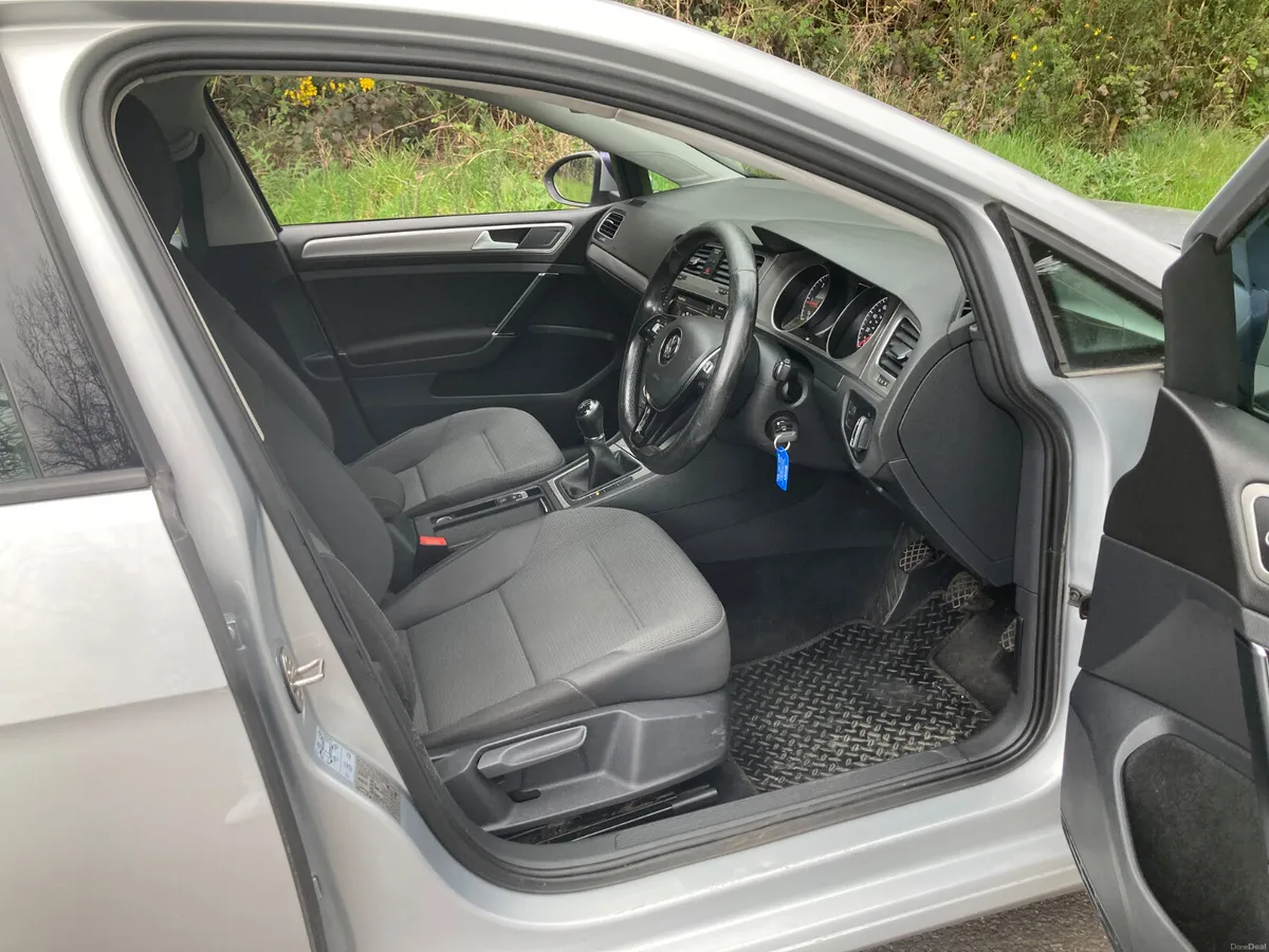 2015 Volkswagen Golf 1.6 Diesel Estate - Image 4