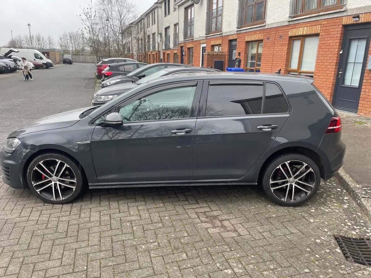 Volkswagen Golf 2015 - Image 3