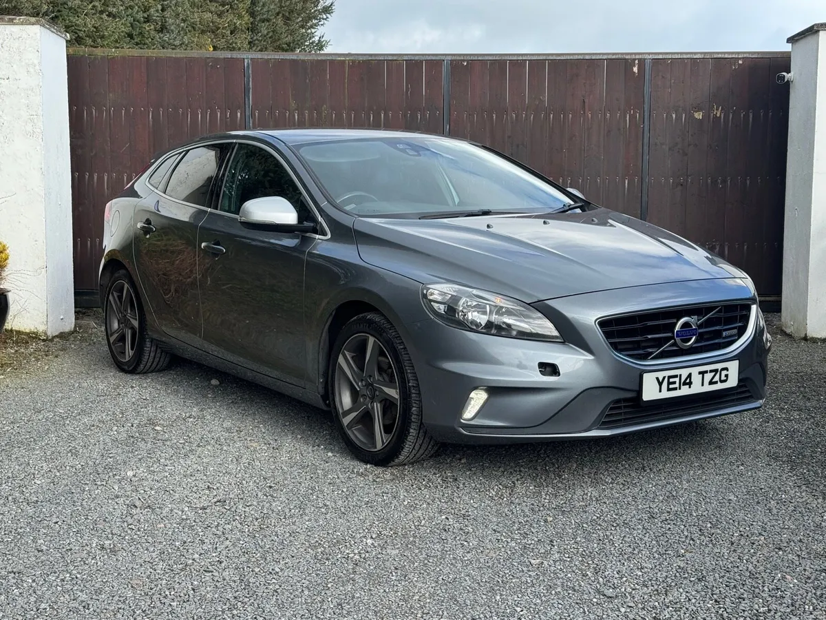 Volvo V40 D2 R DESIGN 5dr - Image 3