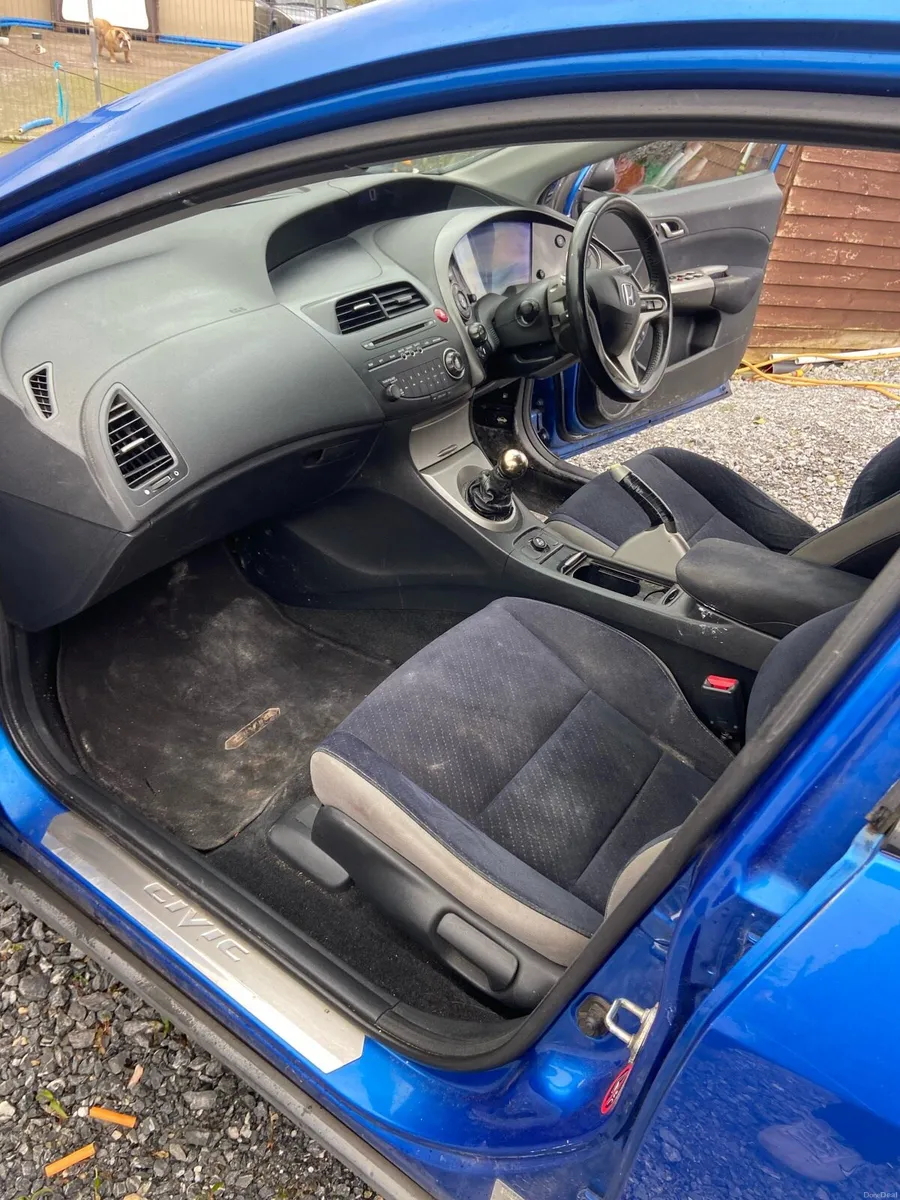 Honda civic - Image 2