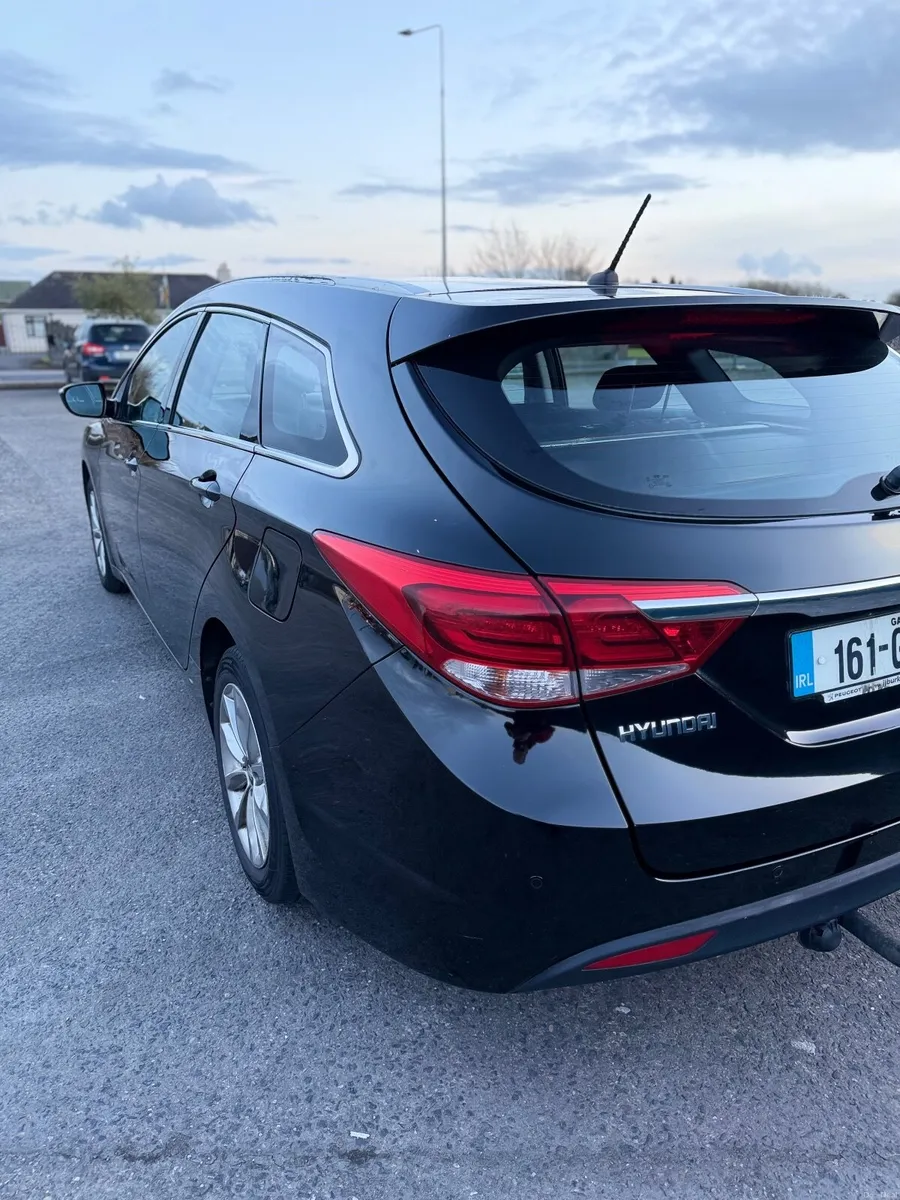 Hyundai i40 2016 NCT 10/26 - Image 2
