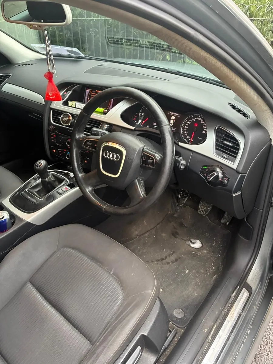 Audi A4 2011 - Image 4