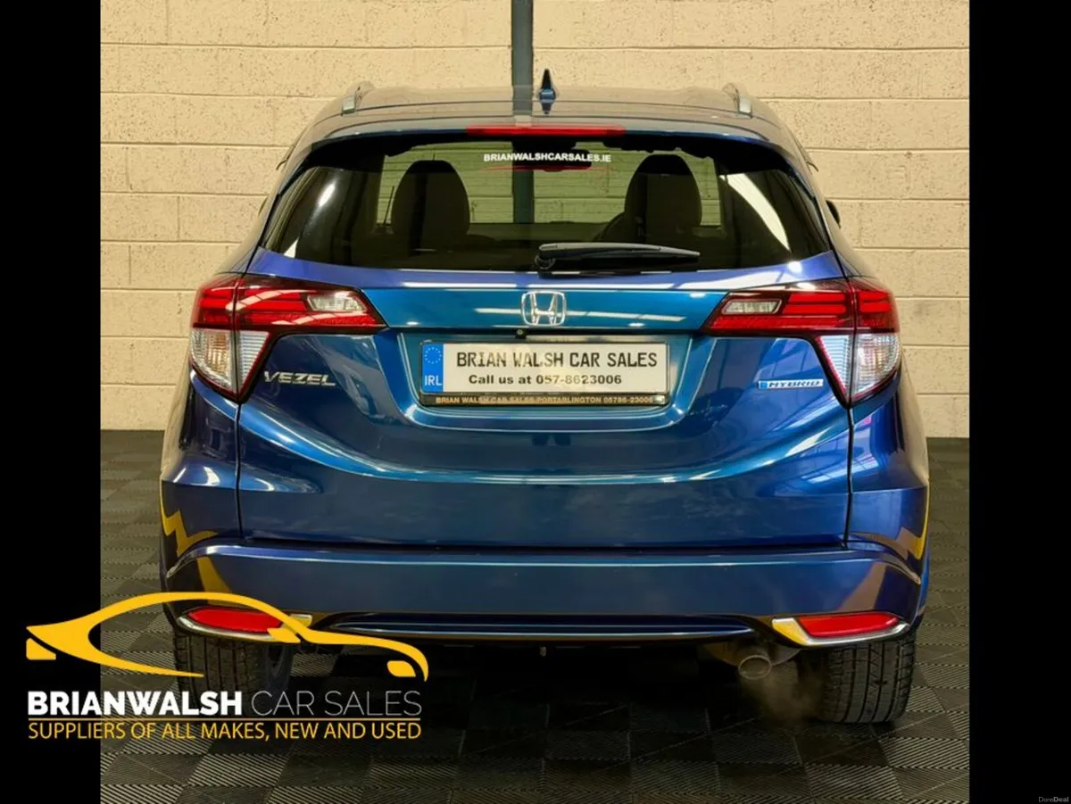 Honda Vezel Hybrid Z - Image 3