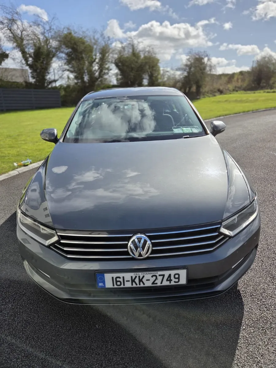Volkswagen Passat 2016 - Image 1