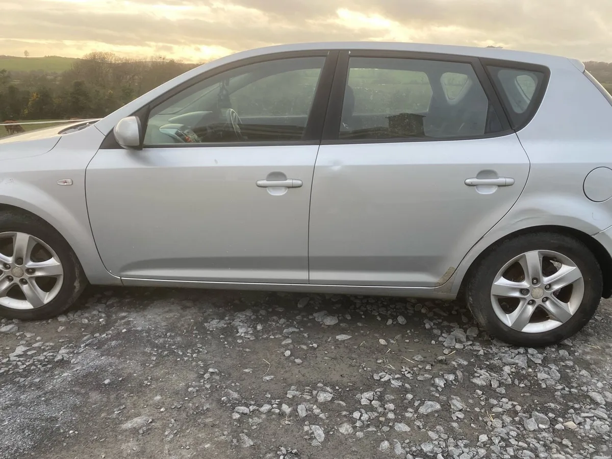 1.6 Diesel Kia Ceed - Image 4