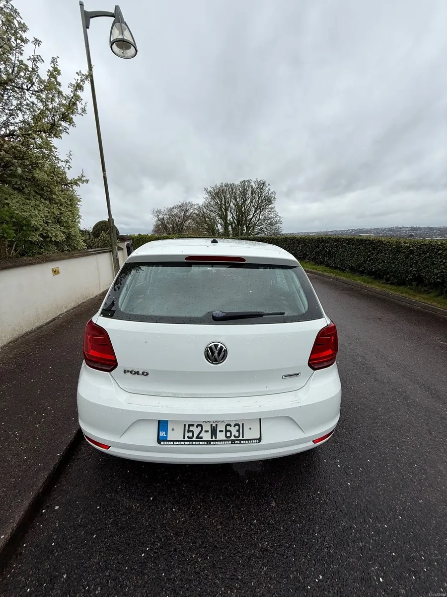 Volkswagen Polo 2015 - Image 2