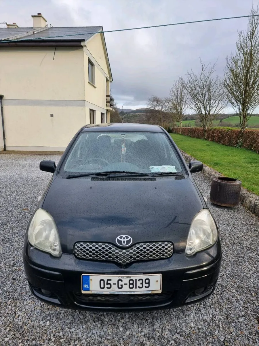 Toyota Yaris 5 door - Image 4