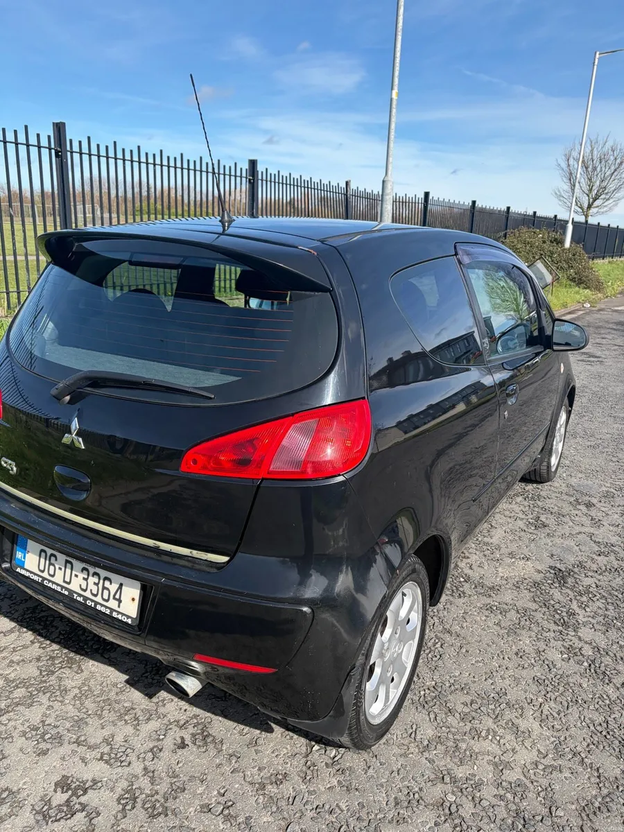 Mitsubishi Colt 2006 - Image 2